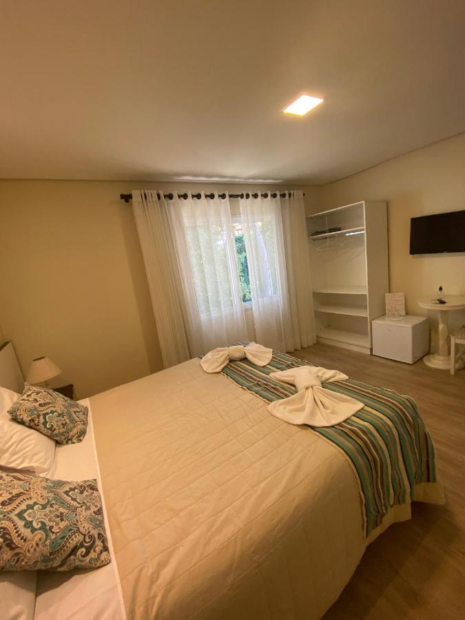Bed and Breakfast Pousada Ipe Amarelo E Quinta Dos Medeiros Грамаду Екстер'єр фото